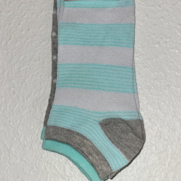 Juncture Womens Girls Low Cut Socks 2 Pairs Polka Dot Stripes Shoe Sz 8-14 NWT - Picture 2 of 5